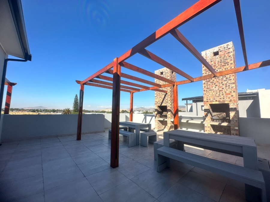 1 Bedroom Property for Sale in Table View Western Cape